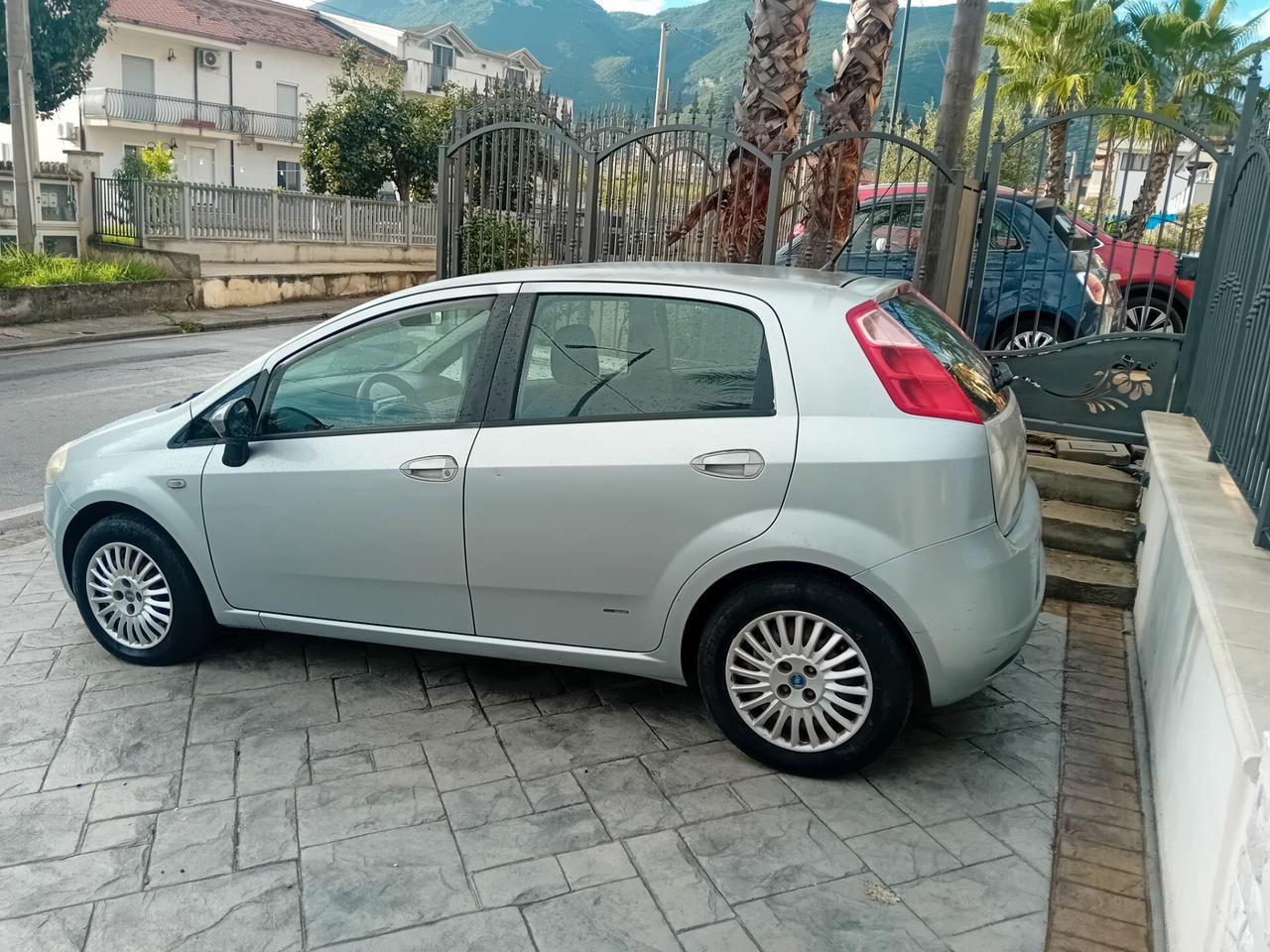 Fiat Grande Punto 1.3 MJT 75 CV 5 porte Dynamic