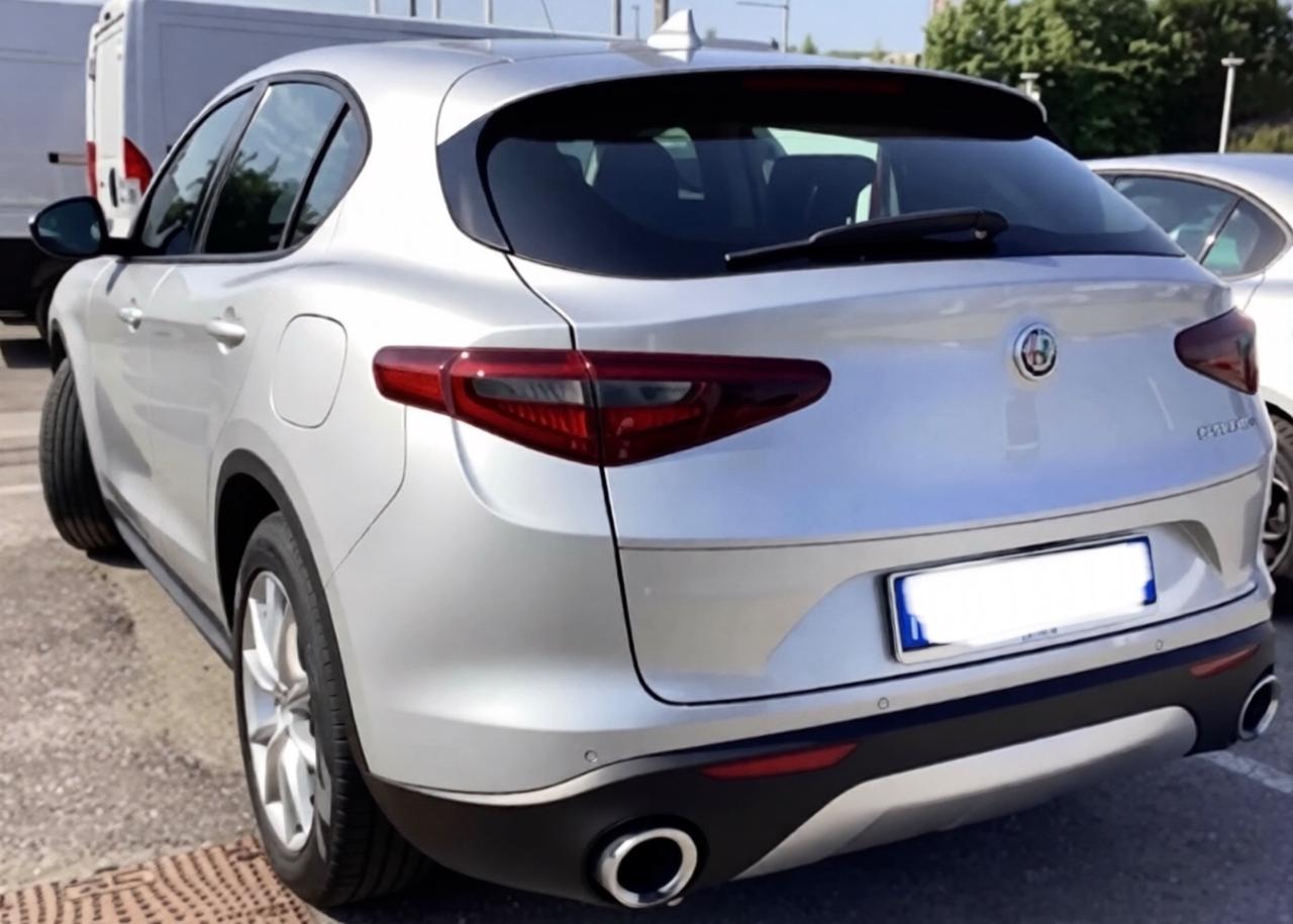 Alfa Romeo Stelvio 2.2 Turbodiesel 190 CV AT8 RWD Executive