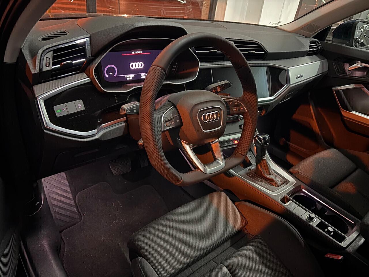 Audi Q3 40 TDI quattro S tronic Business Advanced