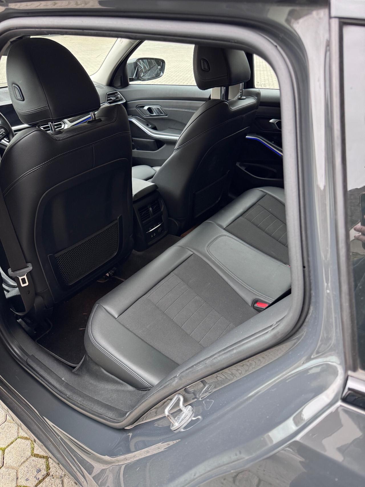 Bmw 118 118d 5p. Msport