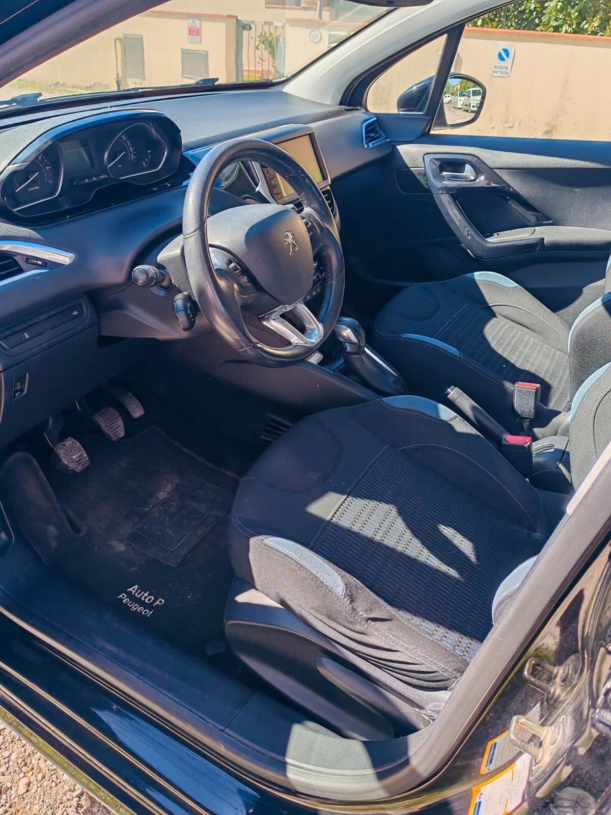 Peugeot 208 PureTech 82 5 porte Allure