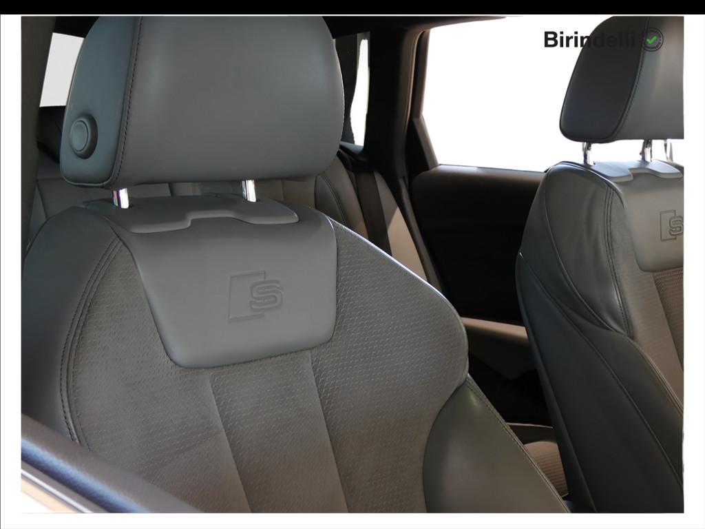 AUDI A4 5ª serie - A4 Avant 40 TDI S tronic S line edition