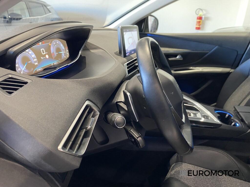 Peugeot 3008 1.6 BlueHDi Allure EAT