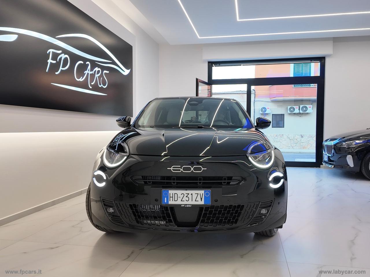 FIAT 600 Hybrid 110 CV DCT MHEV LA PRIMA