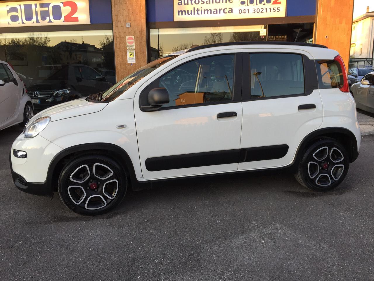 Fiat Panda 1.0 FireFly S&S Hybrid City Life X NEOPATENTATI