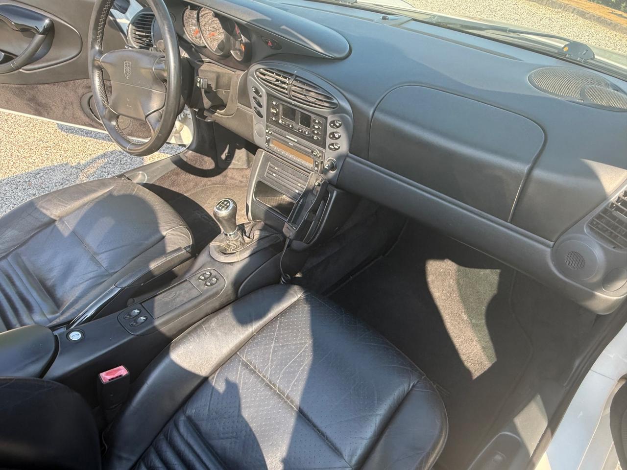 Porsche Boxster 2.5i 24V cat