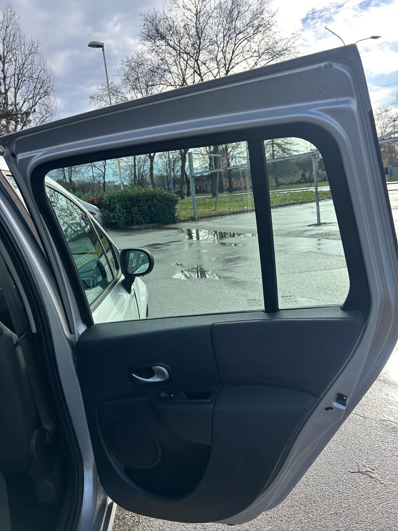 Renault grand modus 1.2 cc benzina unica proprietaria