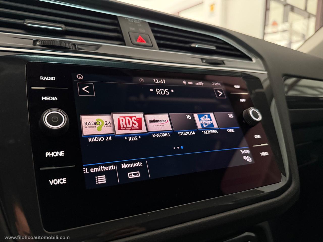 VOLKSWAGEN Tiguan 2.0 TDI DSG Business BMT NAVI- CARPLAY - ANDROID AUTO