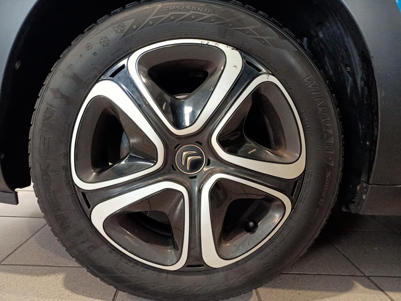 Citroen C3 C3 1.2 puretech Feel s neopantati!*