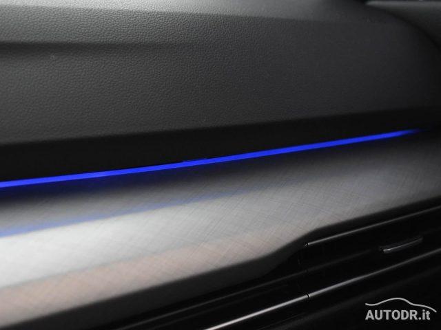 VOLKSWAGEN Golf 1.5 TGI 130cv DSG Life VIRTUAL CARPLAY TRIZONA