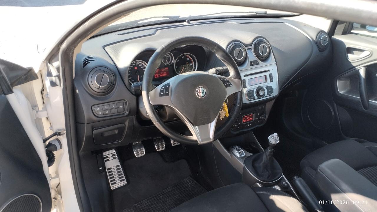 Alfa Romeo MiTo 1.3 JTDm 16V 90 CV Distinctive Sport Pack