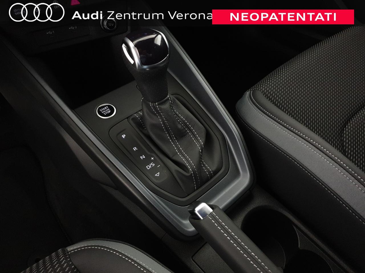Allstreet 30TFSI 116CV S tronic Identity Contrast