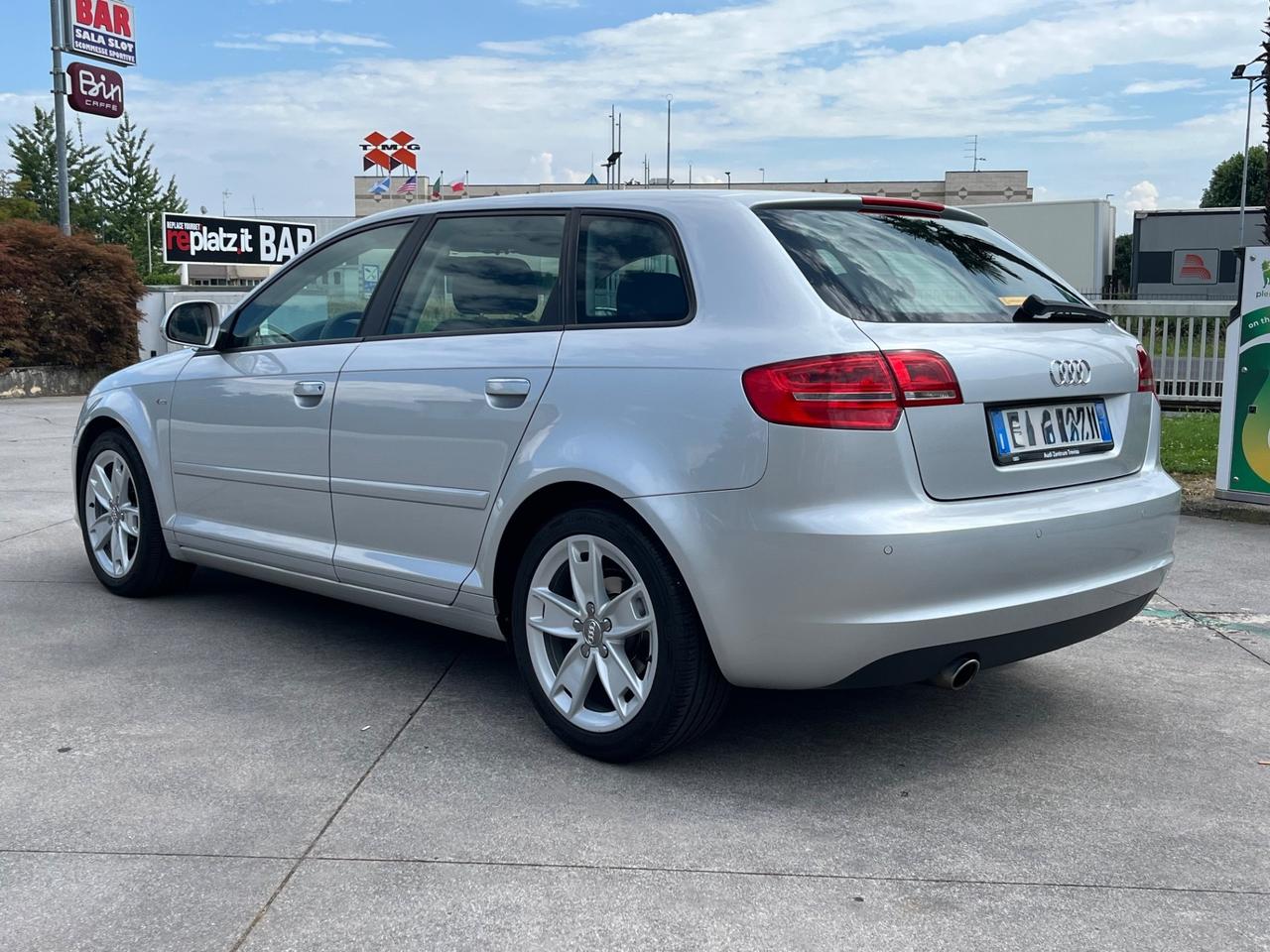 Audi A3 SPB 1.6 TDI 105 CV CR Attraction