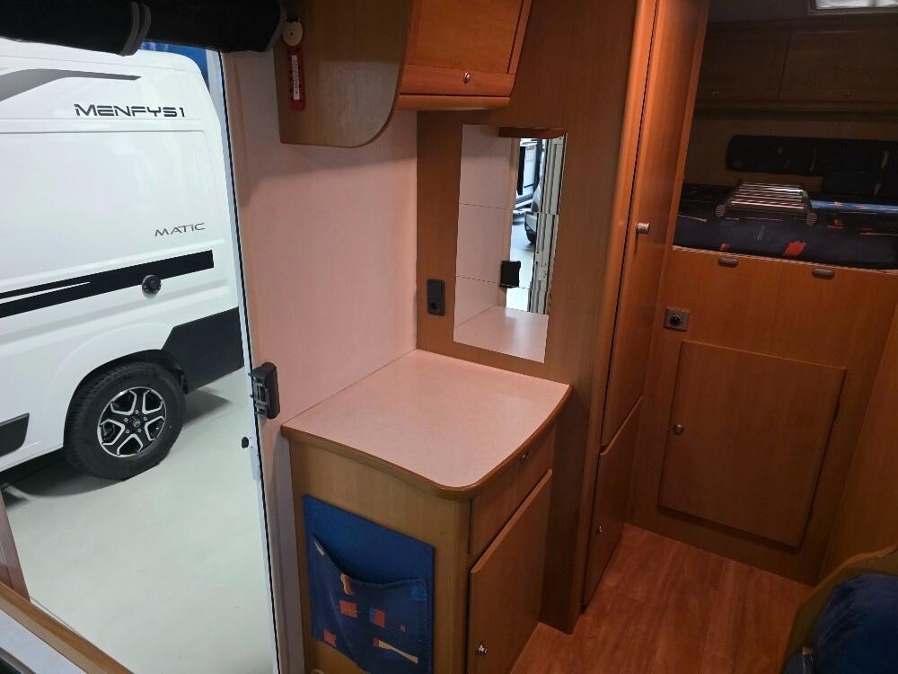 CAMPER CI ELLIOT GARAGE P