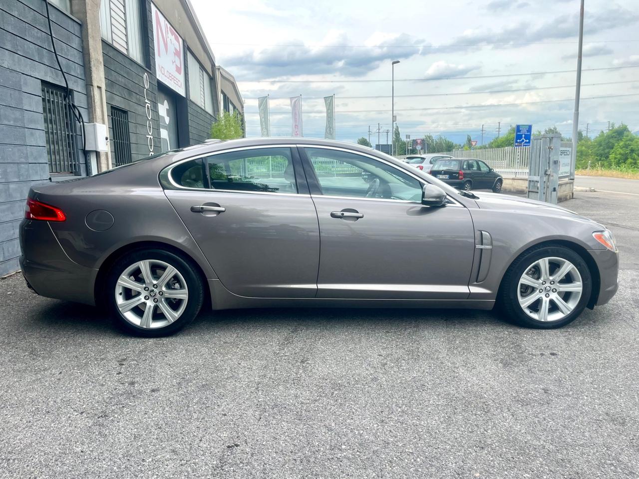 Jaguar XF 3.0 DS V6 Premium Luxury