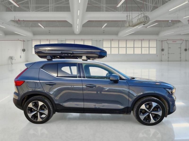 VOLVO XC40 B4 AWD automatico Ultimate Bright