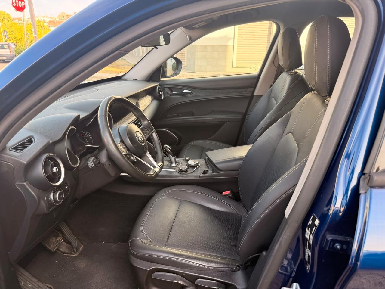 Alfa Romeo Stelvio 2.2 Turbodiesel 160 CV AT8 RWD Sport-Tech