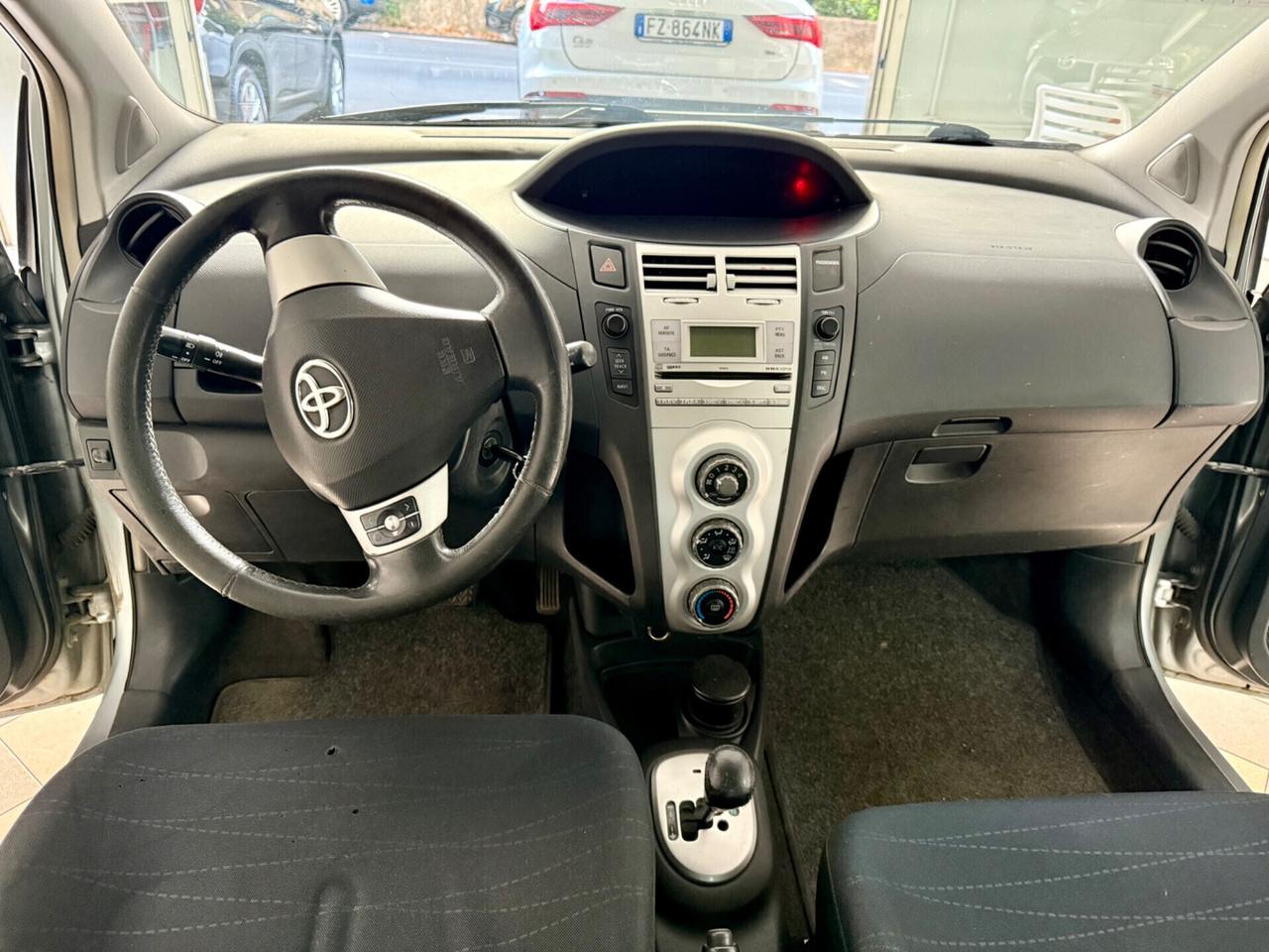 Toyota Yaris 1.4 D-4D 3 porte cambio automatico