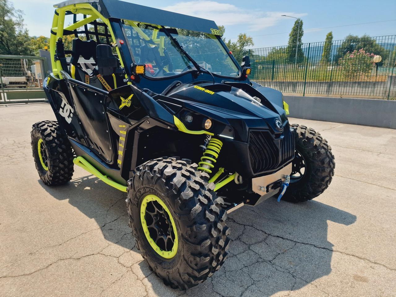 CAN AM MAVERICK TURBO CABINA CHIUSA COMPLETA SCARICHI APERTI