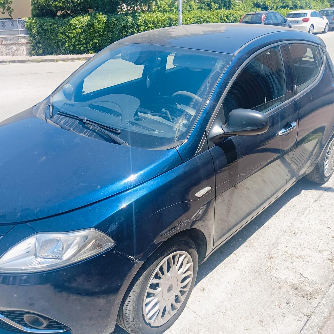 Lancia Ypsilon 1.2 69 CV 5 porte GPL Ecochic Gold