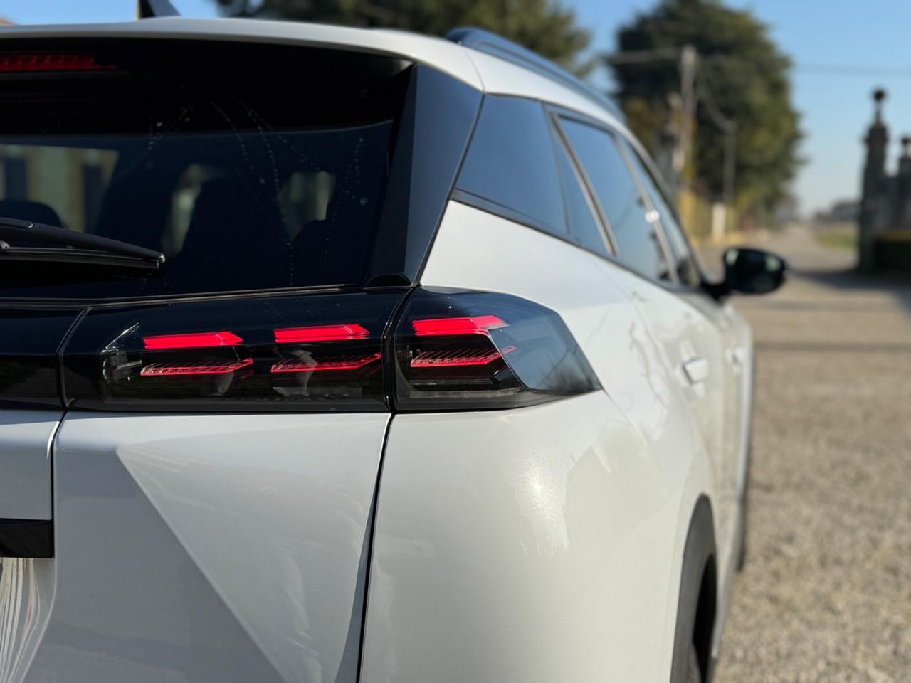 Peugeot 2008 BlueHDi 130 S&S EAT8 Allure Pack