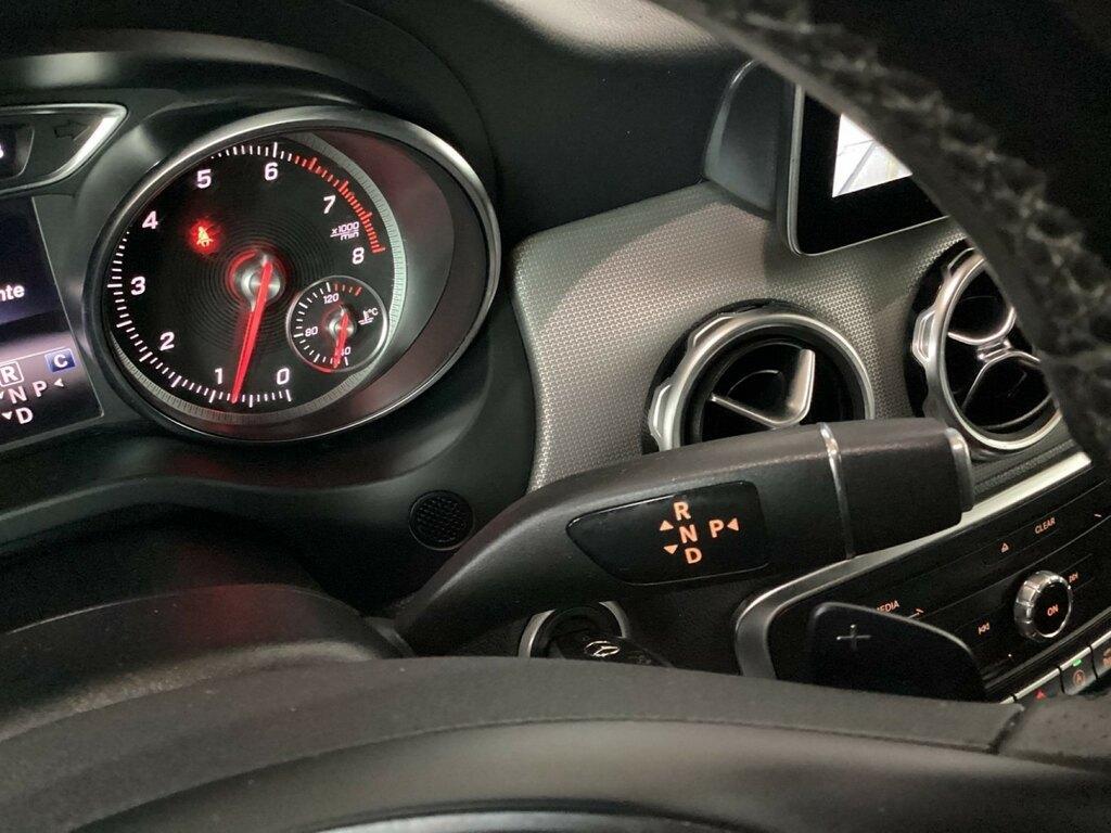 Mercedes GLA 180 180 Sport 7G-DCT