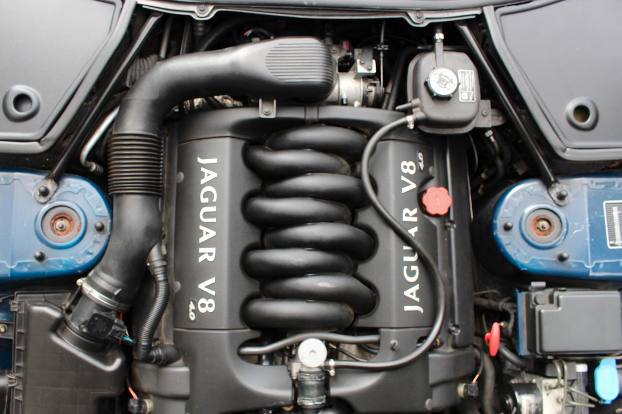 Jaguar XK * Sapphire Blue* Service completo*