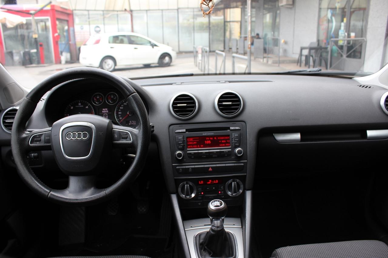 Audi A3 SPB 1.6 TDI 105 CV S-LINE