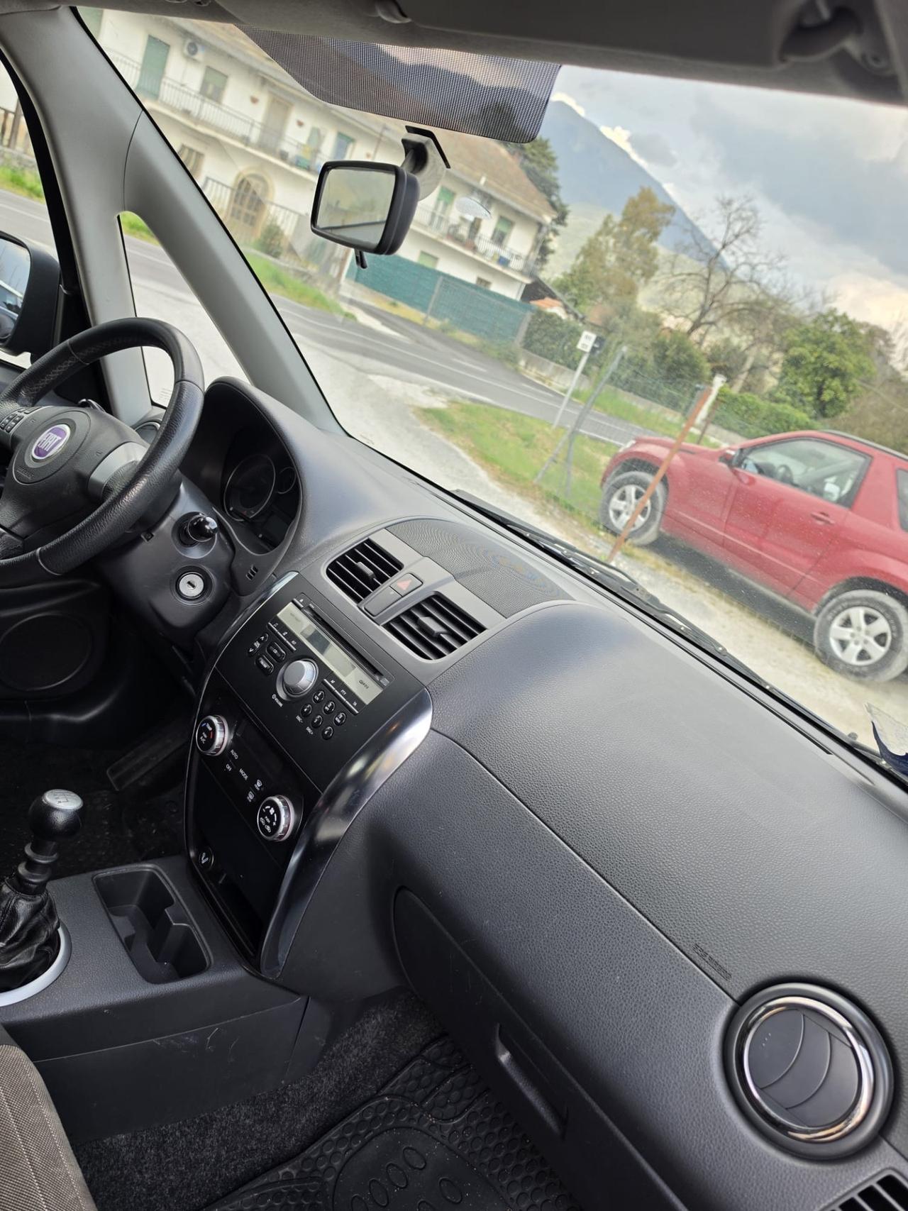 Fiat Sedici 2.0 MJT 16V DPF 4x4 Experience