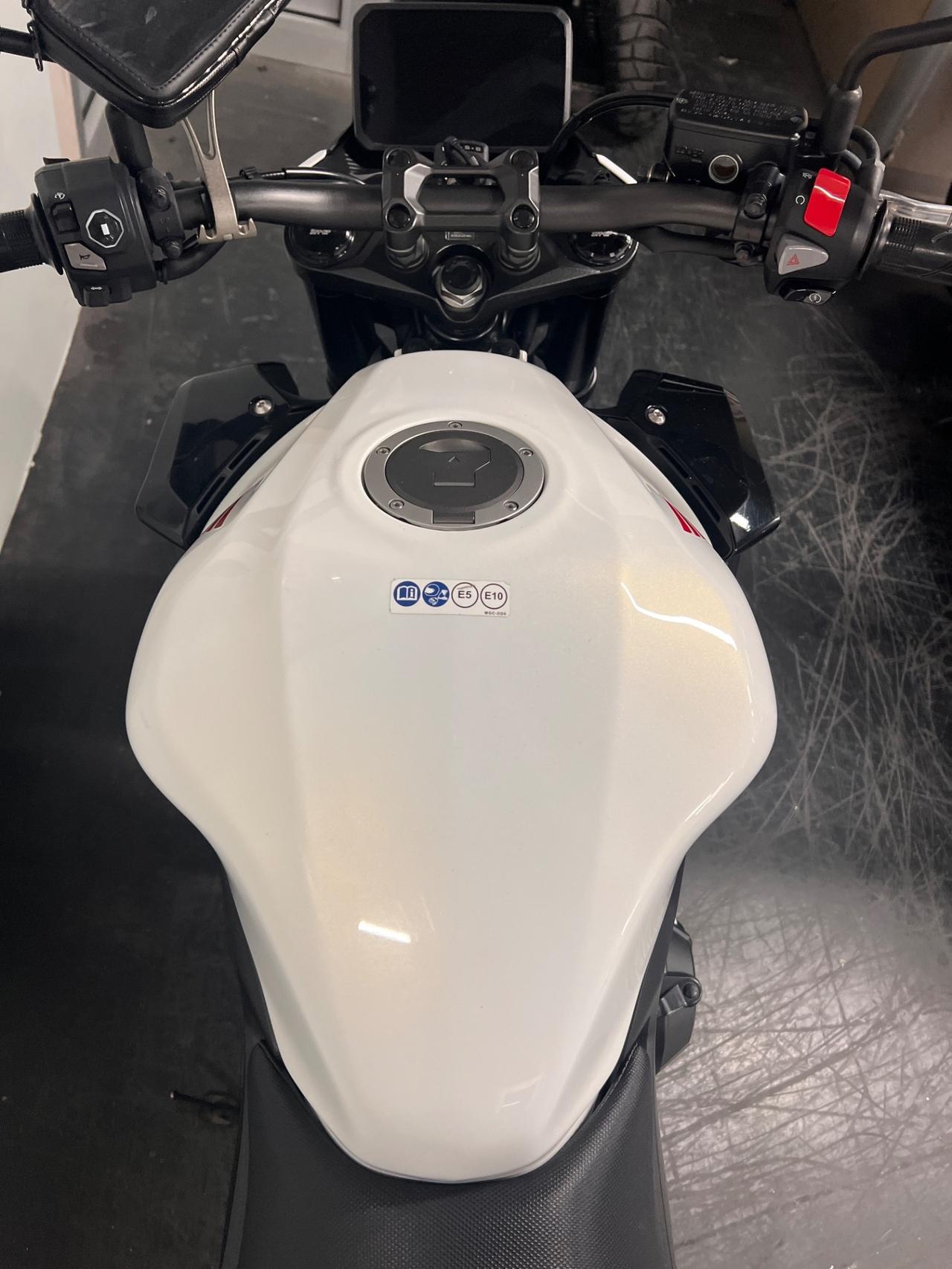 Honda Hornet 500