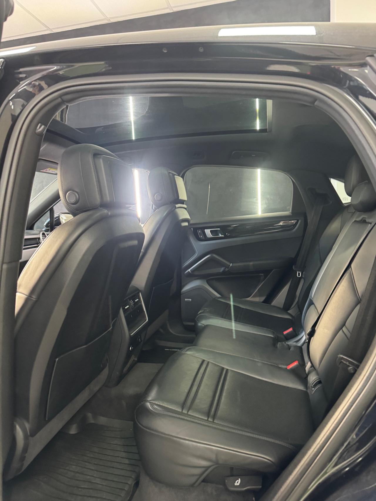 Porsche Cayenne Coupé 2.9 V6 S Platinum Edition