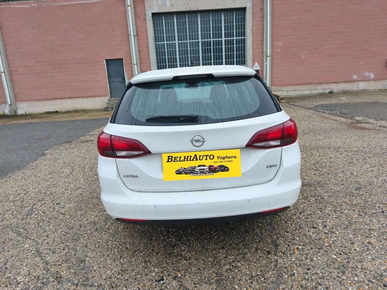 Opel Astra Sw 2018---1.6 Diesel