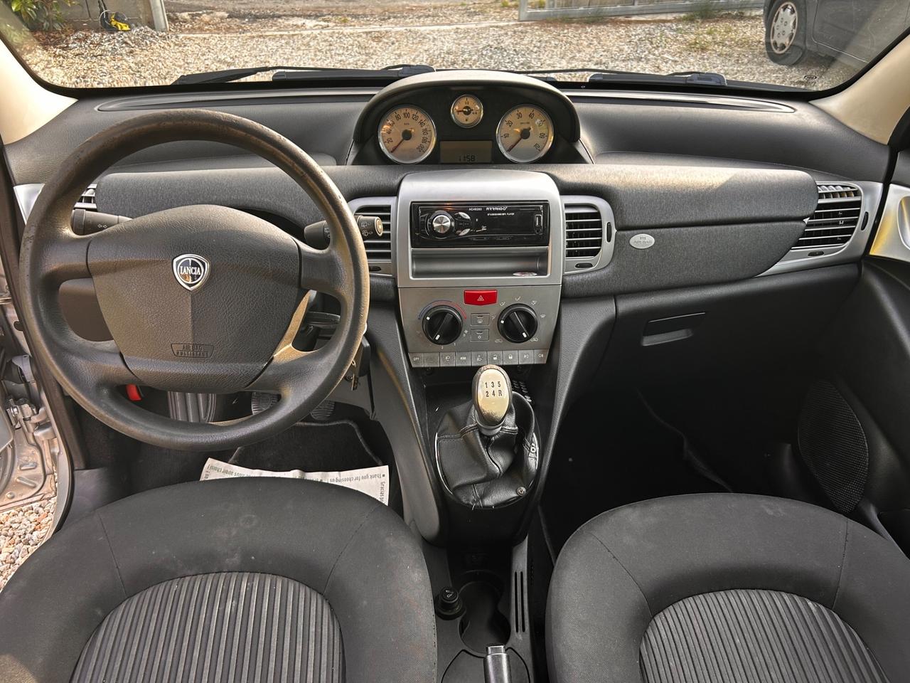 Lancia Ypsilon 1.2 Oro