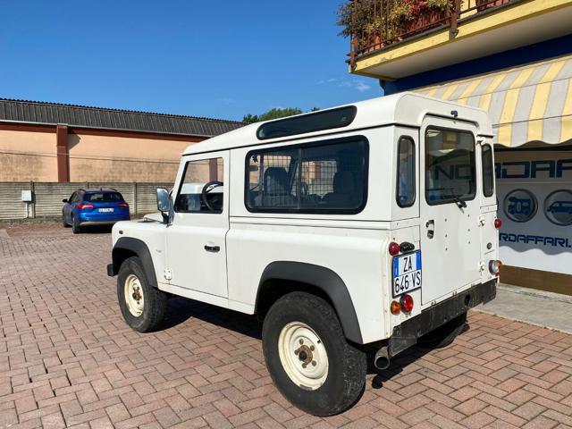LAND ROVER Defender 90 2.5 Td5 3 posti