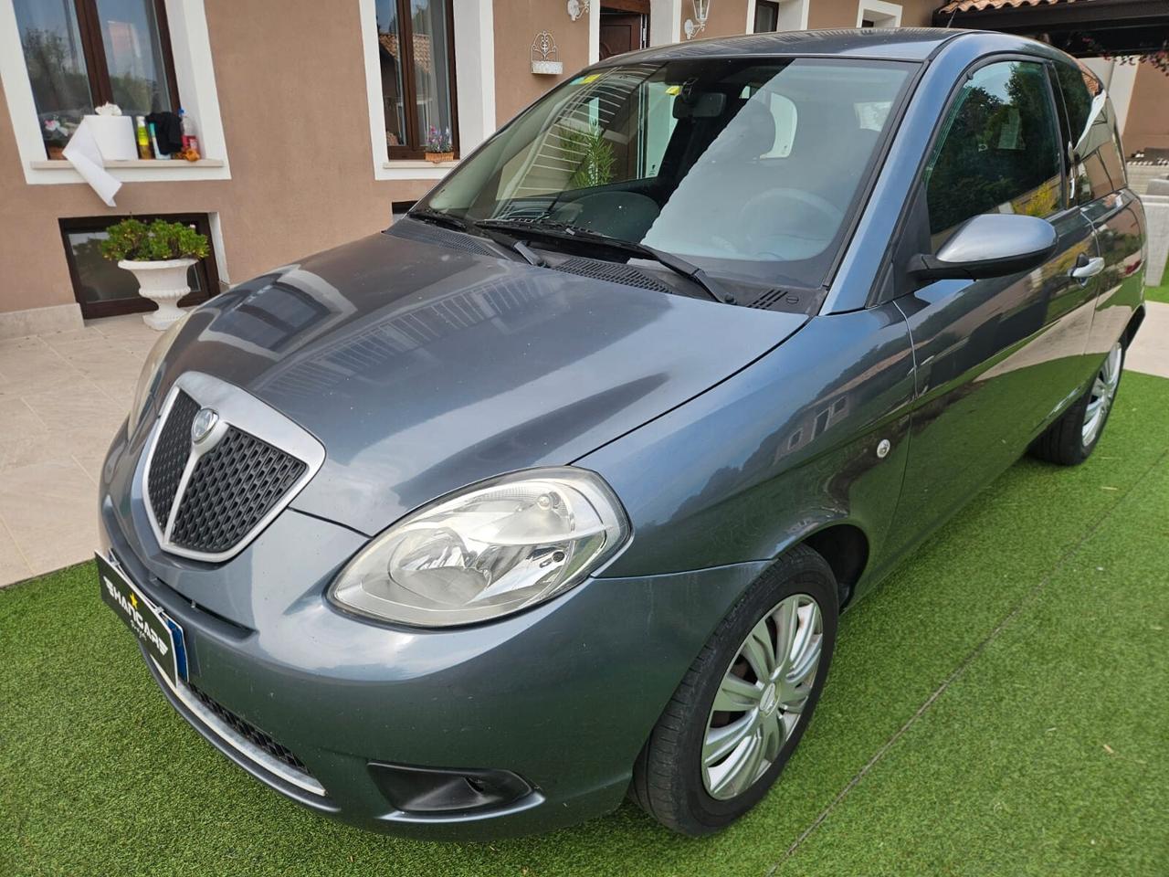 Lancia Ypsilon 1.2 Oro