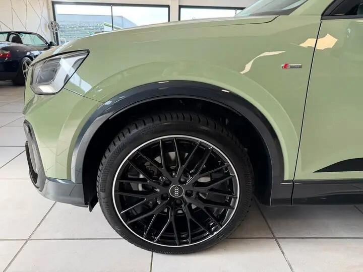 Audi Q2 35 TFSI Identity Black S line
