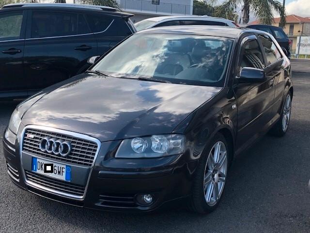 Audi A3 2.0 TDI 170 CV S-LINE