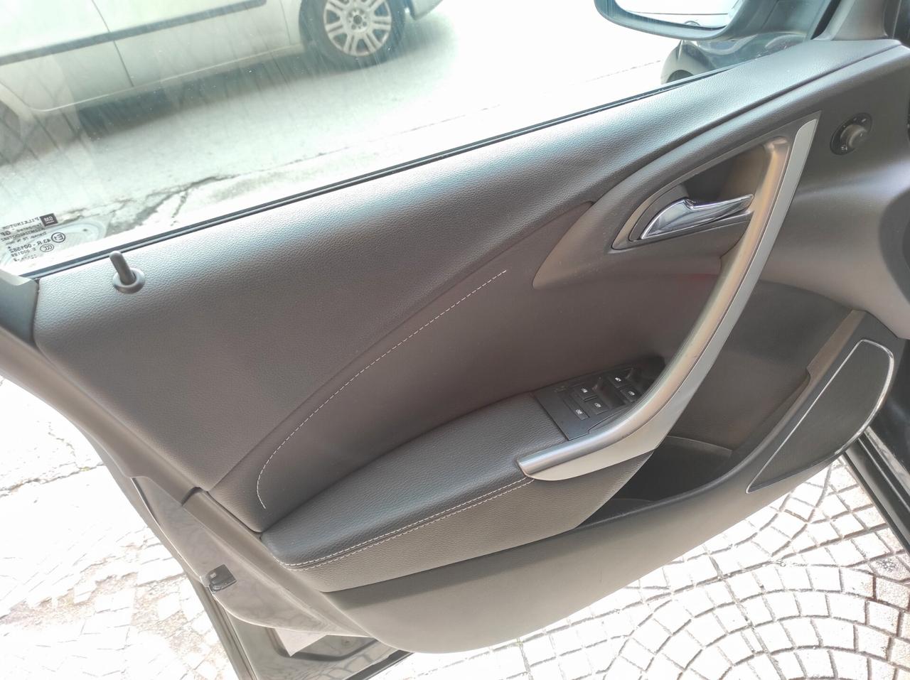 Opel Astra 2012 1.7 CDTI 110CV 5 porte Cosmo