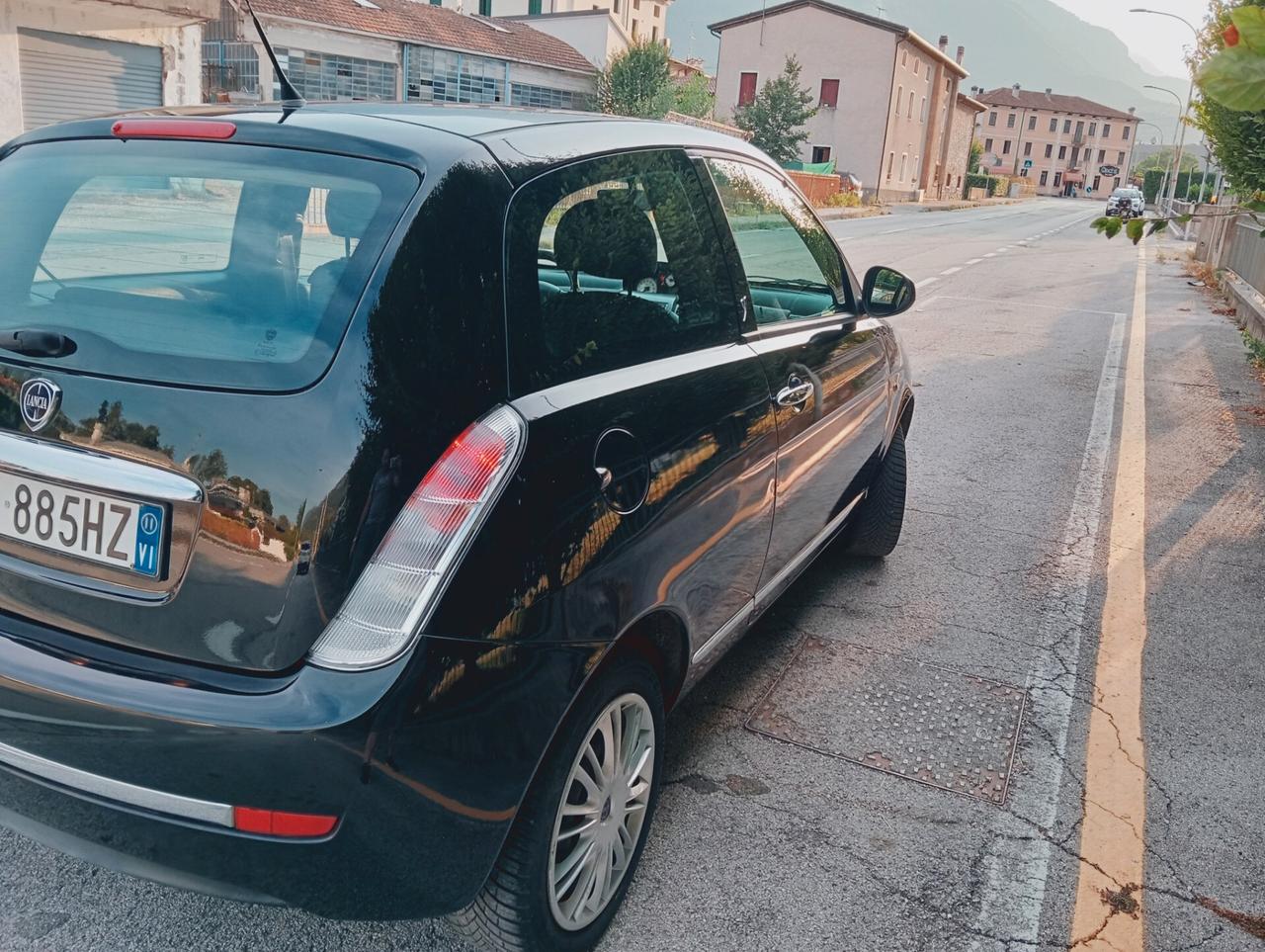 Lancia Ypsilon 1.2 69 CV Platinum