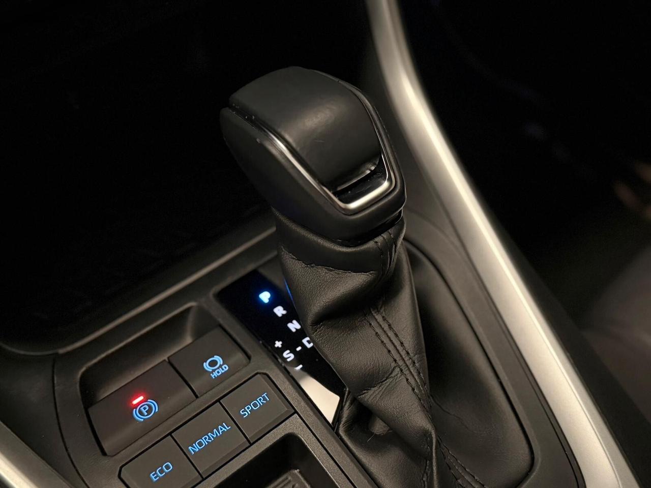 Toyota RAV 4 RAV4 2.5 HV (218CV) E-CVT 2WD Dynamic