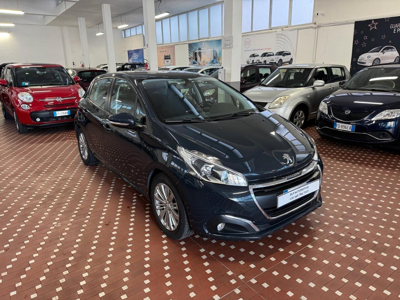Peugeot 208 PureTech 82 5 porte Allure - NEOPATENTATI