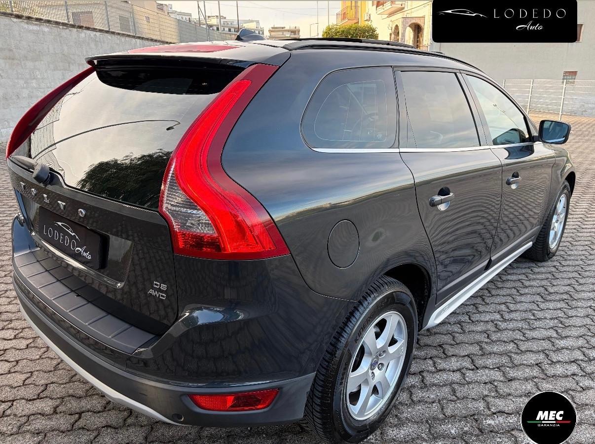Volvo XC60 2.4 D5 Momentum “Tetto apribile” full optional