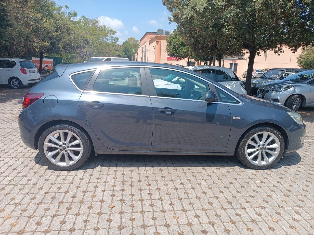 Opel Astra 1.6 115CV 5 porte SOLO 70.000 KM