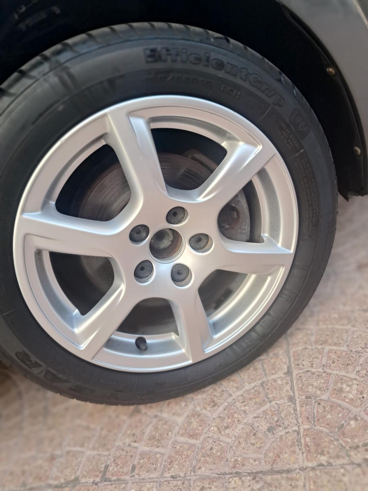 VOLKSWAGEN POLO 1.6 Diesel 90 CV-NEOPATENTATI-Euro5990