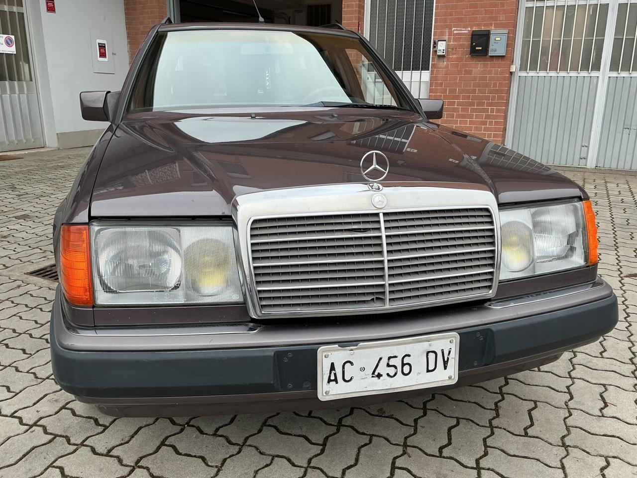 Mercedes-benz E 200 Station Wagon