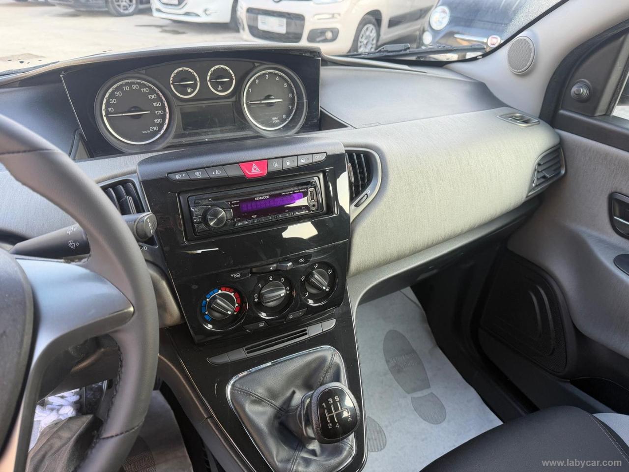 LANCIA Ypsilon 1.2 69 CV 5p. GPL Ecochic Gold