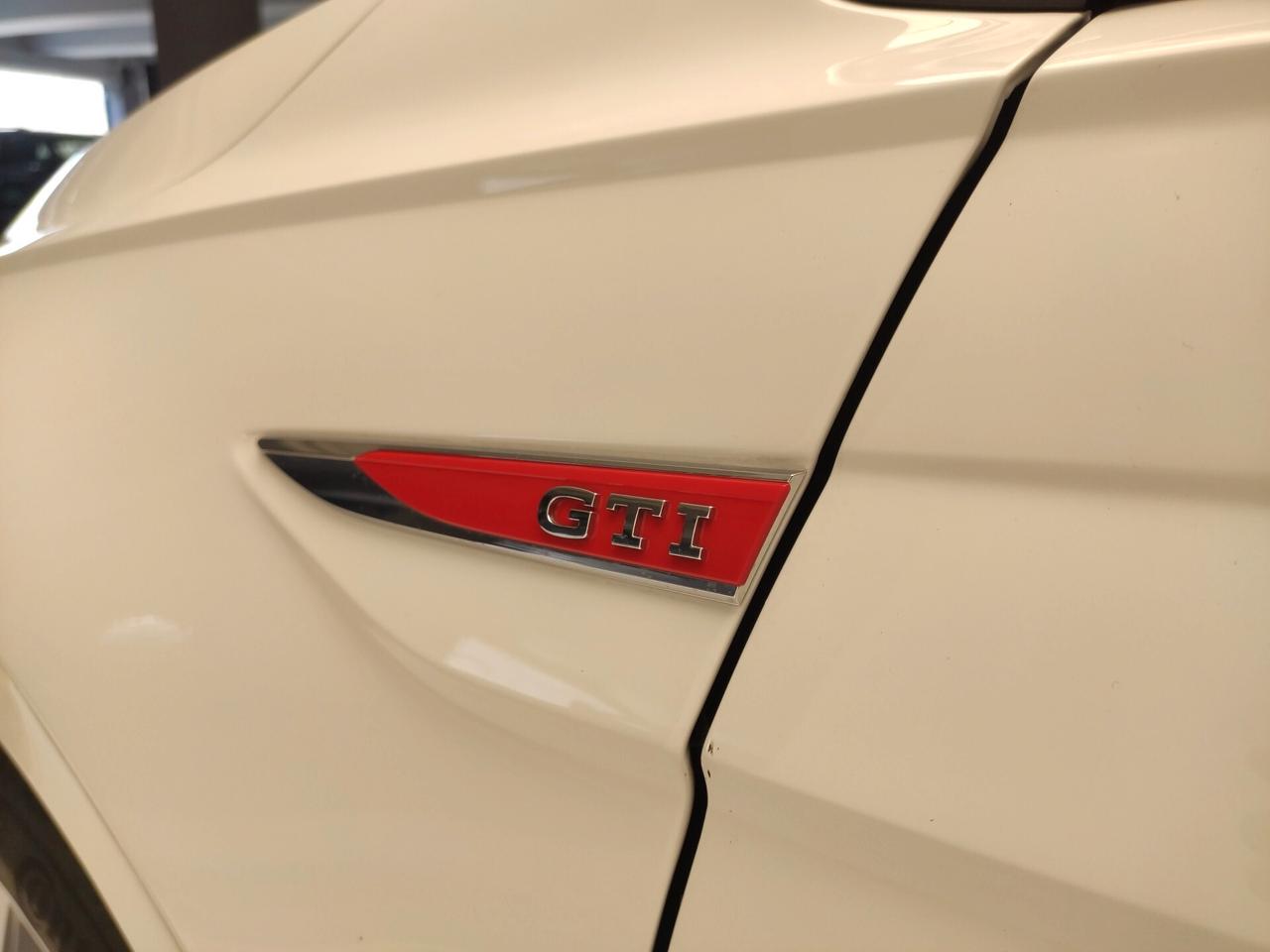 Volkswagen Polo 2.0TSI 207CV DSG GTI