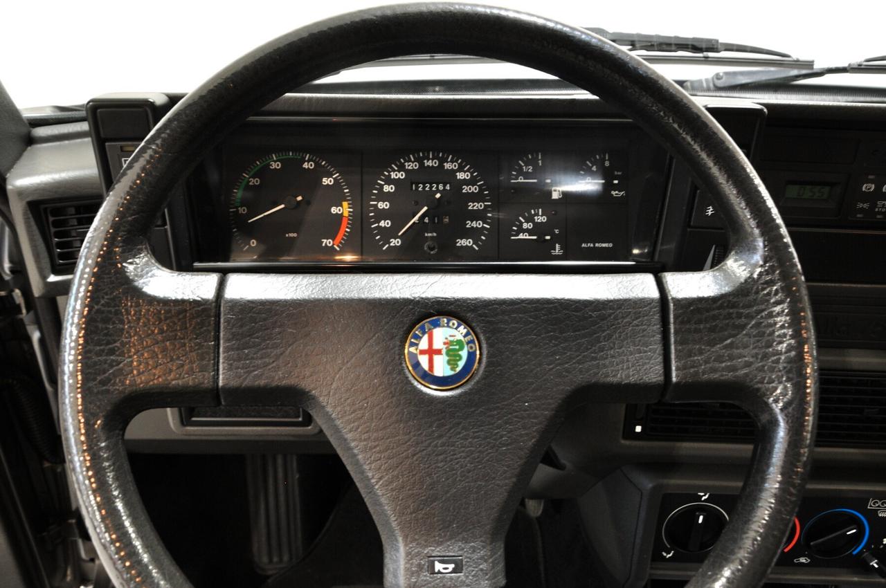 Alfa Romeo 75 2.0i Twin Spark ASI CRS targa Milano