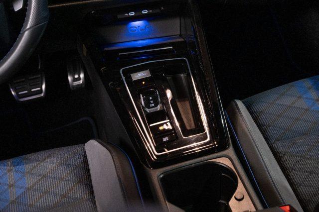 VOLKSWAGEN Golf GTI 2.0 TSI R DSG 4Motion 4X4 20 YERS PERFOR.AKRAPOVIC