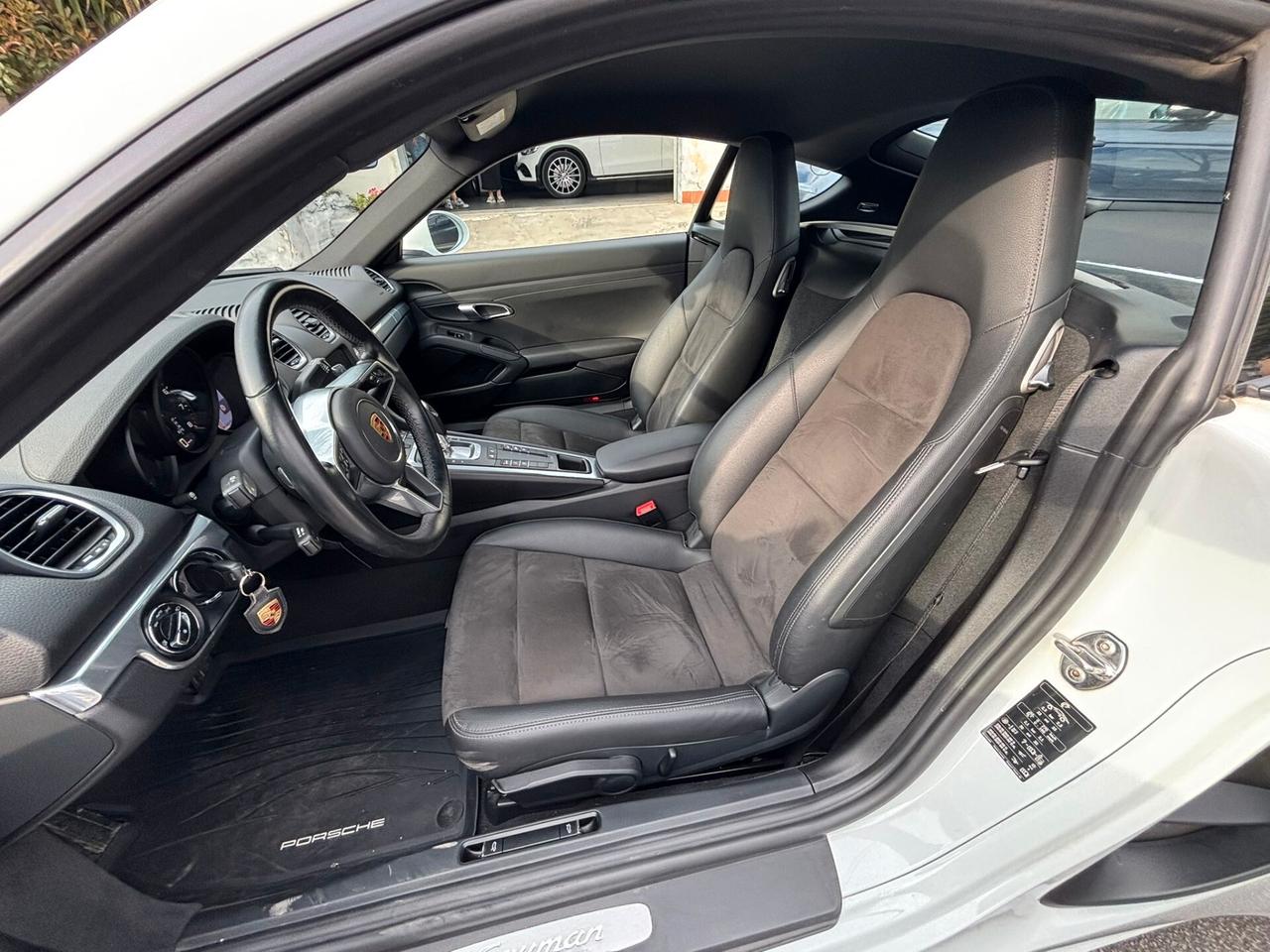 Porsche 718 Spyder Caymanne 2.0 300 CV PDH